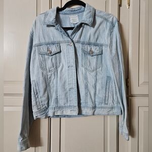 American Eagle Outfitters Light Wash Denim Jacket